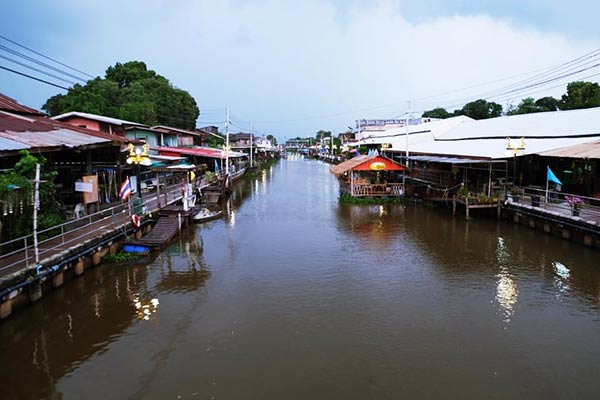 ตลาดโบราณนครเนื่องเขต สถานที่ท่องเที่ยว ฉะเชิงเทรา